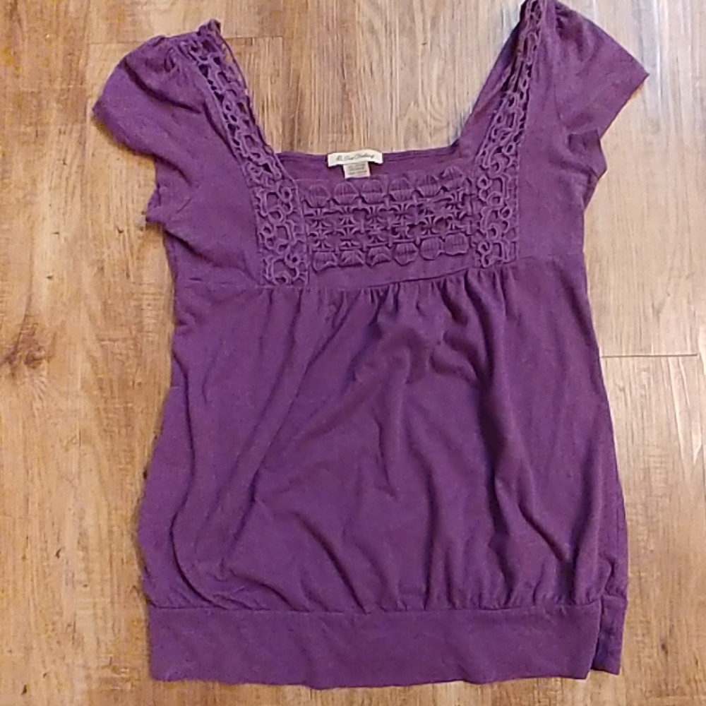 Junior's Top with Crochet Detail